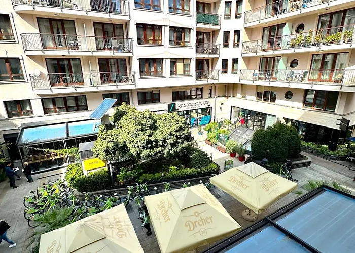 City Center Apartment With Balcony